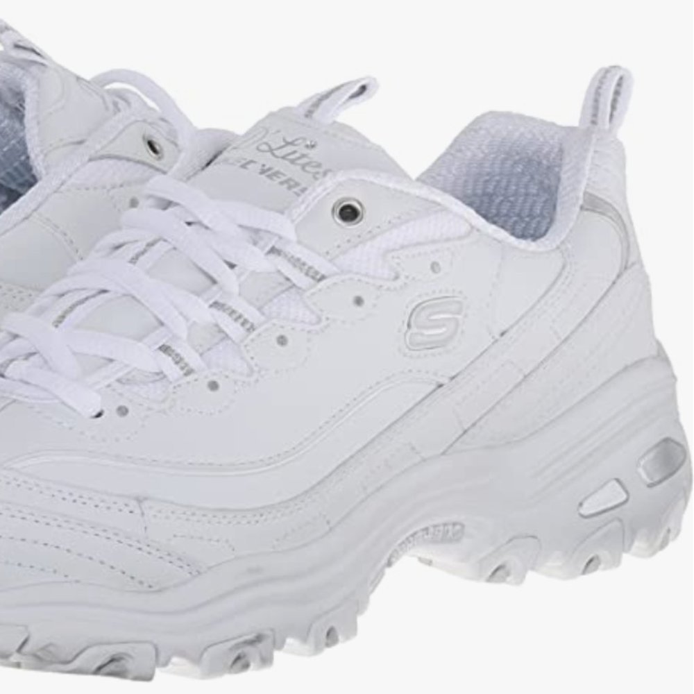 NEW Skechers Women's D'Lites Biggest Fan Sneakers Sz 9 white